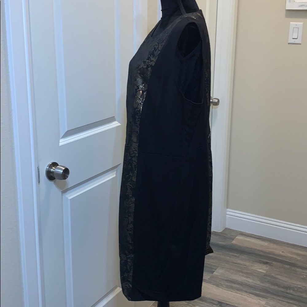 Dress - Picture 3 of 7
